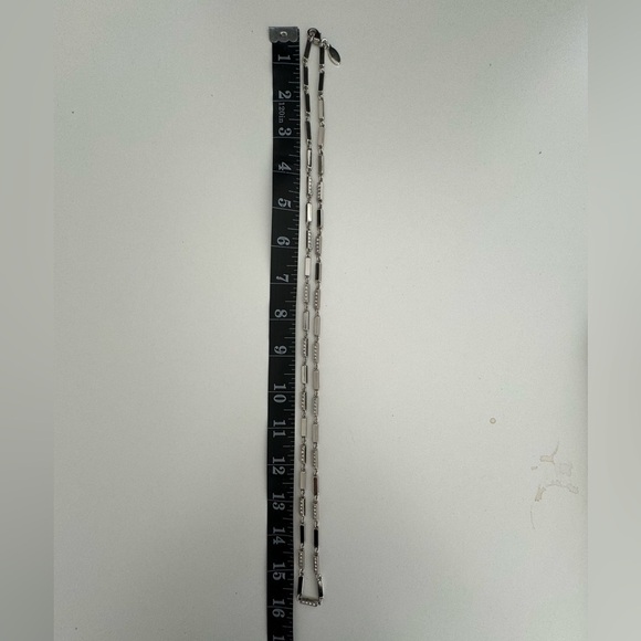 Ann Taylor chain long, silver tone and crystals - Picture 3 of 4